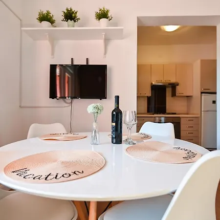 Frleta 公寓 比比涅